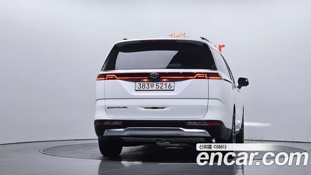 Kia Carnival из Кореи Encar