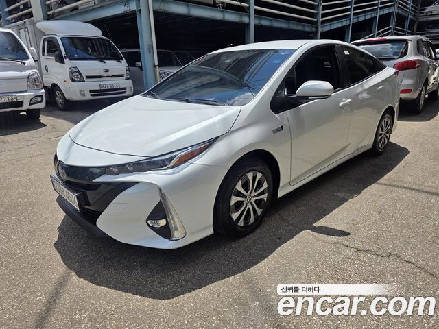 Toyota Prius 1.8 — пробег 37 729 км — фото 2 из 5