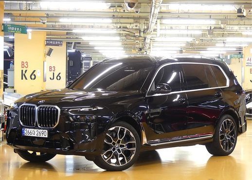 BMW X7 xDrive 40i M Sport 6STR — пробег 9 500 км — фото 1 из 5