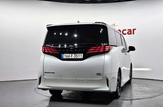 Toyota Alphard 2.5 HEV Executive AWD — пробег 21 180 км — фото 4 из 5