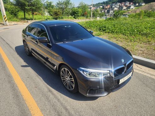 BMW 5-Series 530i M Sport Package Plus — пробег 94 647 км — фото 1 из 5