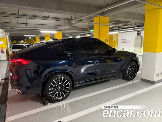 BMW X6 xDrive40i M Sport — пробег 13 000 км — фото 2 из 5