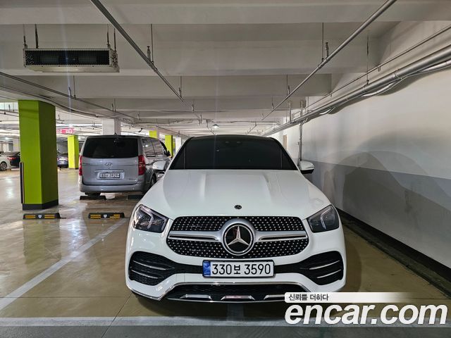 Mercedes-Benz GLE-Class GLE400d 4MATIC Coupe — пробег 8 266 км — фото 2 из 5