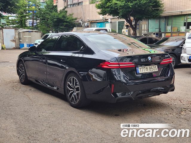 BMW 5-Series 520i M Sport — пробег 51 000 км — фото 4 из 5