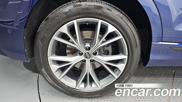 Audi Q8 из Кореи Encar