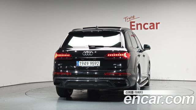Audi Q7 55 TFSI Quattro Premium — пробег 70 883 км — фото 4 из 5