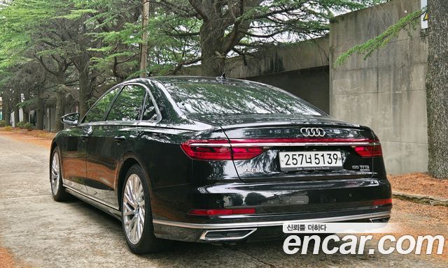 Audi A8 55 TFSI Quattro LWB — пробег 125 986 км — фото 4 из 5