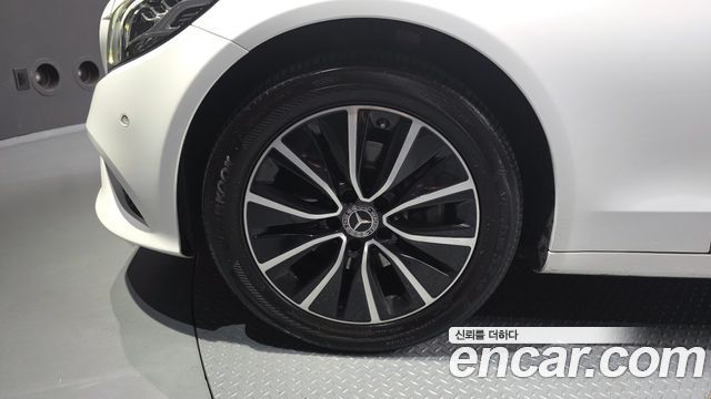 Mercedes-Benz C-Class из Кореи Encar