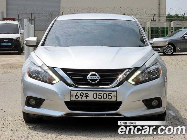 Nissan Altima из Кореи Encar