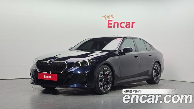 BMW i5 eDrive 40 M Sport — пробег 32 280 км — фото 1 из 5