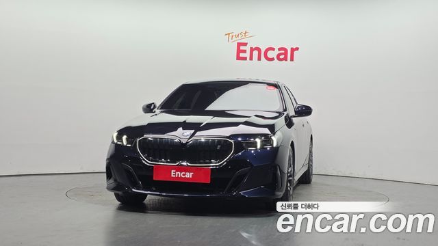 BMW i5 eDrive 40 M Sport — пробег 32 280 км — фото 3 из 5