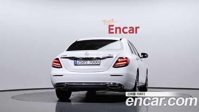 Mercedes-Benz E-Class из Кореи Encar