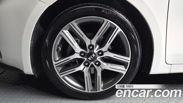 Kia K3 из Кореи Encar