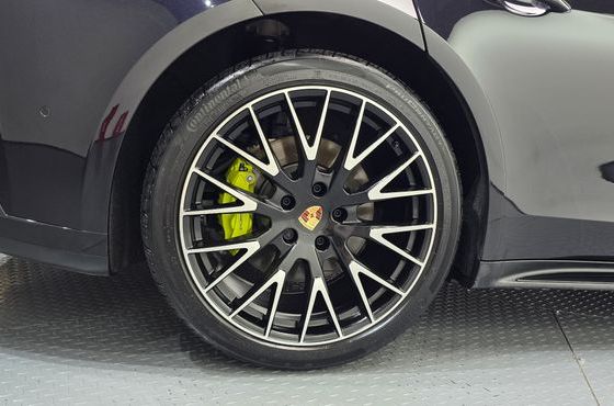 Porsche Panamera 2.9 AWD E-Hybrid — пробег 27 256 км — фото 5 из 5