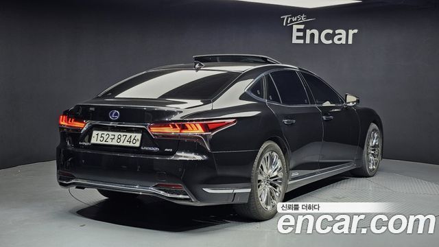 Lexus LS 3.5 Platinum AWD — пробег 187 281 км — фото 2 из 5
