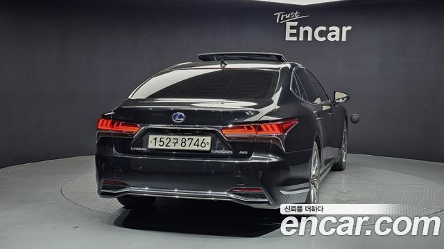 Lexus LS 3.5 Platinum AWD — пробег 187 281 км — фото 4 из 5
