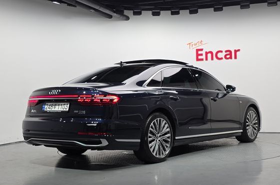 Audi A8 55 TFSI Quattro Premium LWB — пробег 7 116 км — фото 2 из 5