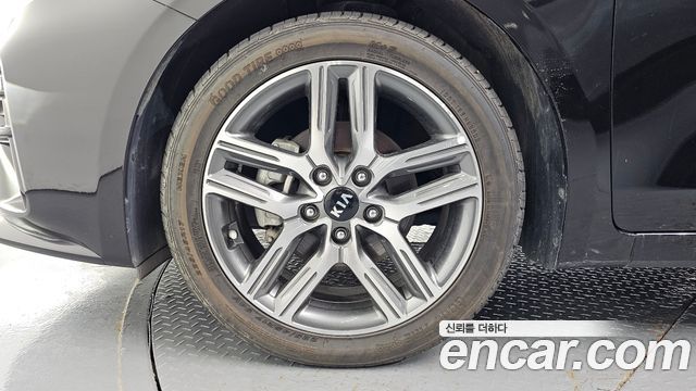 Kia K3 из Кореи Encar