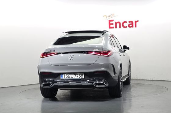 Mercedes-Benz GLC-Class GLC300 4MATIC Coupe — пробег 3 886 км — фото 4 из 5