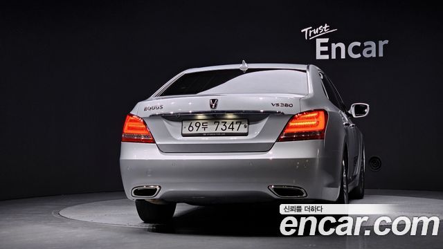 Hyundai Equus из Кореи Encar