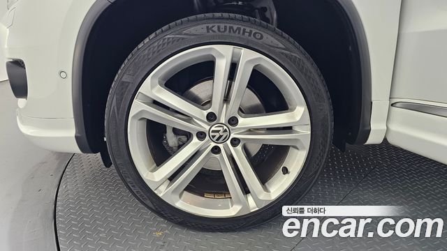 Volkswagen Tiguan из Кореи Encar