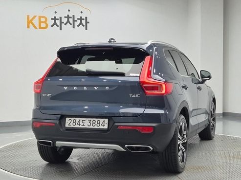 Volvo XC40 T4 Inscription — пробег 47 723 км — фото 3 из 5