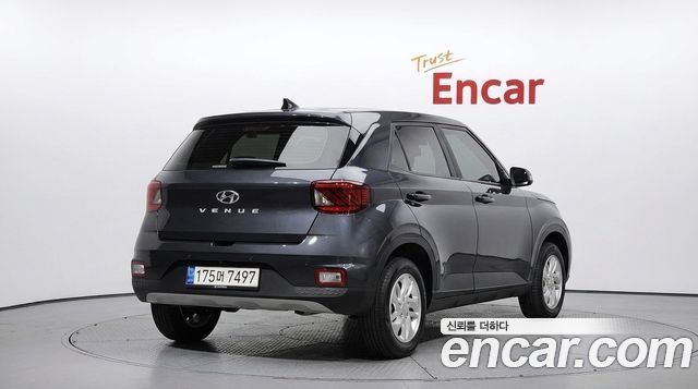 Hyundai Venue из Кореи Encar