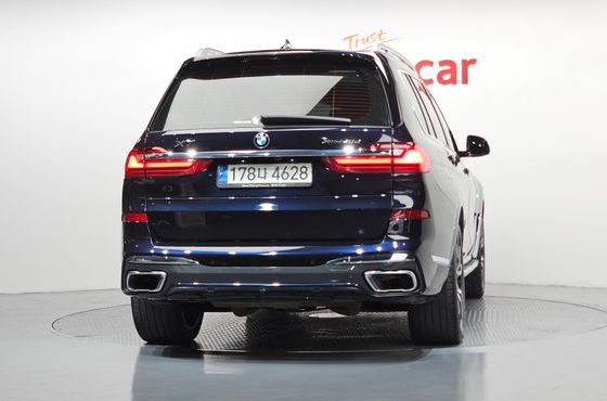 BMW X7 xDrive 40d M Sport 6STR — пробег 79 372 км — фото 4 из 5