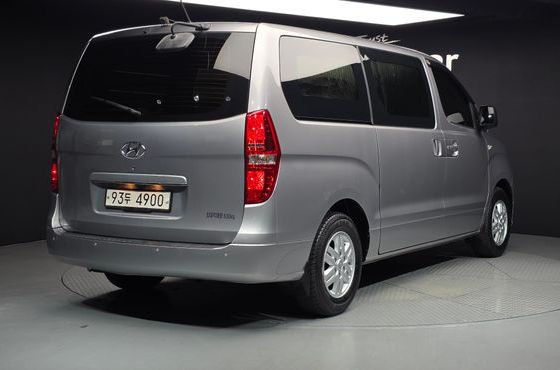Hyundai Starex Van 3-Seater Smart — пробег 44 634 км — фото 2 из 5