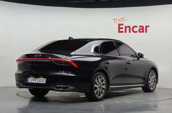 Hyundai Grandeur Calligraphy — пробег 129 473 км — фото 2 из 5