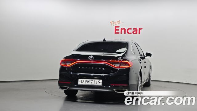 Hyundai Grandeur из Кореи Encar