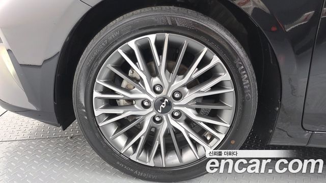 Kia K3 из Кореи Encar