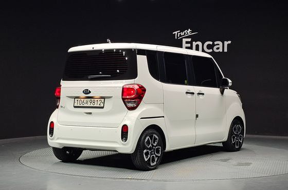 Kia RAY Signature — пробег 13 655 км — фото 2 из 5