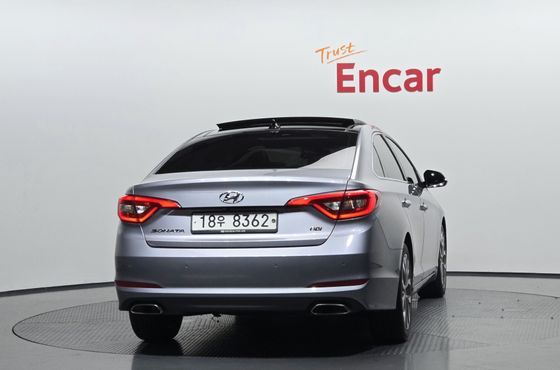 Hyundai Sonata 2.4 Exclusive — пробег 135 424 км — фото 4 из 5