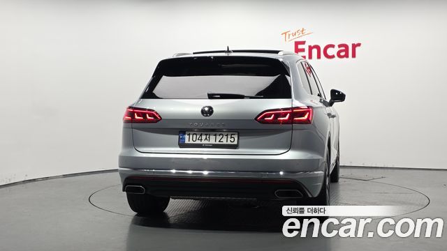 Volkswagen Touareg 3.0 TDI Prestige — пробег 57 477 км — фото 4 из 5