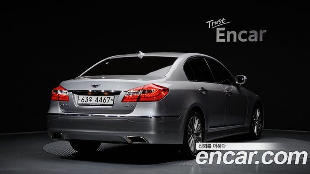 Hyundai Genesis из Кореи Encar