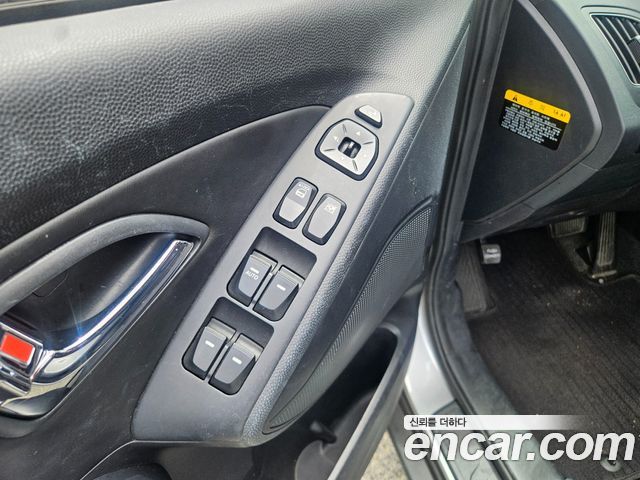 Hyundai Tucson Diesel 2WD LX20 Smart-Pack — пробег 159 535 км — фото 5 из 5