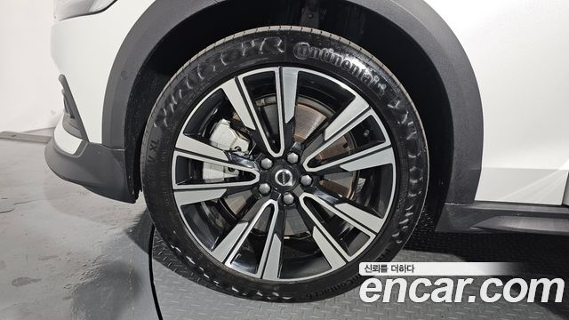 Volvo V60 из Кореи Encar