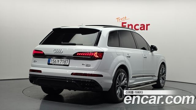 Audi Q7 55 TFSI Quattro Premium — пробег 94 877 км — фото 2 из 5