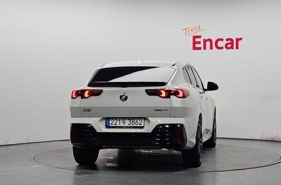 BMW X2 (F39) xDrive 20i M Sport — пробег 33 118 км — фото 4 из 5