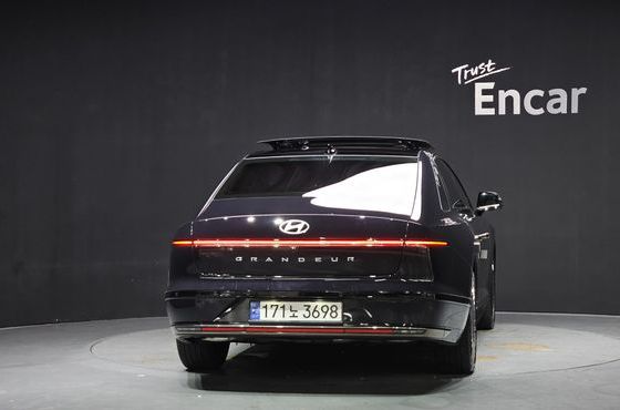 Hyundai Grandeur Calligraphy — пробег 13 720 км — фото 4 из 5