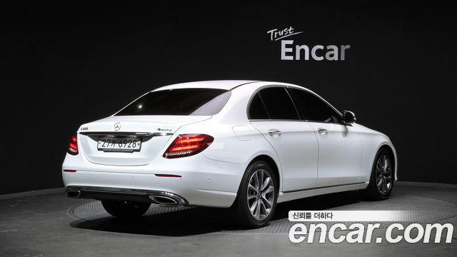 Mercedes-Benz E-Class из Кореи Encar