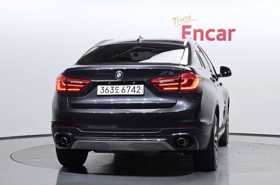 BMW X6 xDrive 30d — пробег 98 258 км — фото 4 из 5