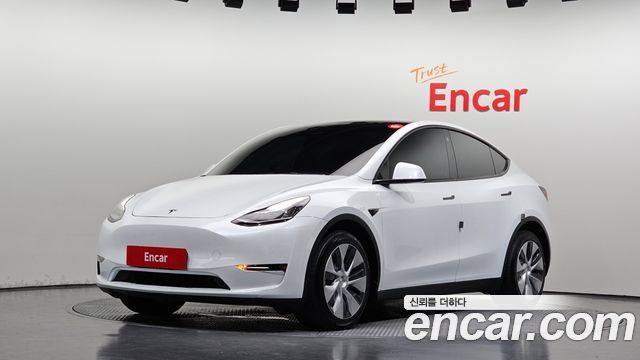Tesla Model Y Long Range AWD — пробег 77 651 км — фото 1 из 5