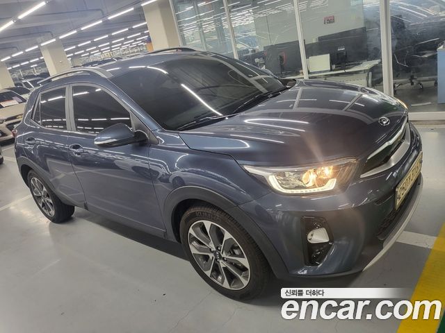Kia Stonic из Кореи Encar