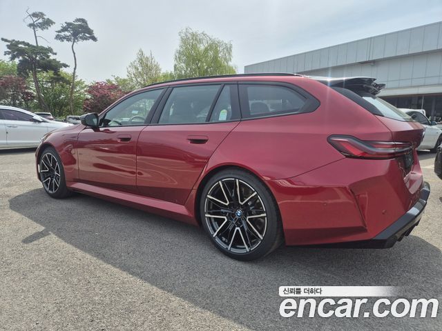 BMW M5 M5 Touring — пробег 2 600 км — фото 4 из 5
