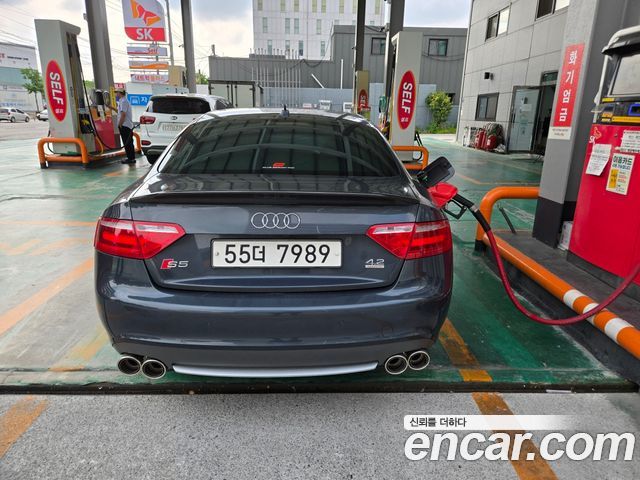 Audi S5 4.2 FSI Quattro B8 — пробег 188 000 км — фото 2 из 5