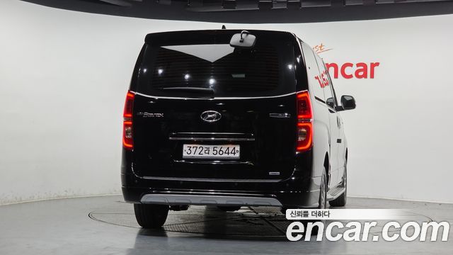 Hyundai Starex 4WD Limousine — пробег 68 389 км — фото 4 из 5