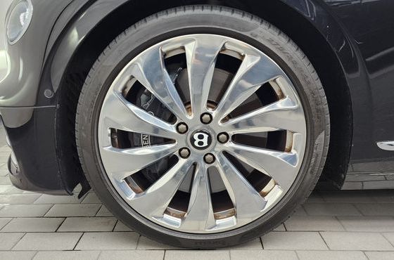 Bentley Flying Spur 4.0 — пробег 83 464 км — фото 5 из 5