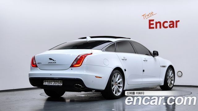 Jaguar XJ из Кореи Encar